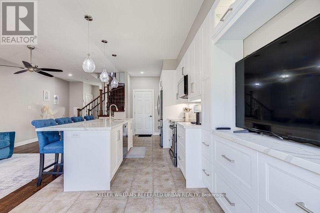 125 NIAGARA TRAIL - 21