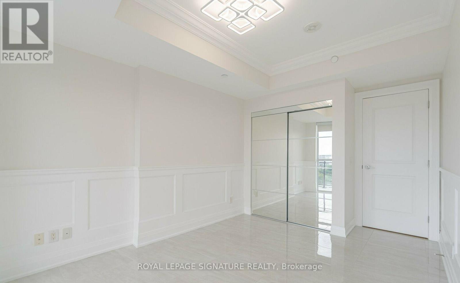 #PH904 16 MCADAM AVENUE - 24