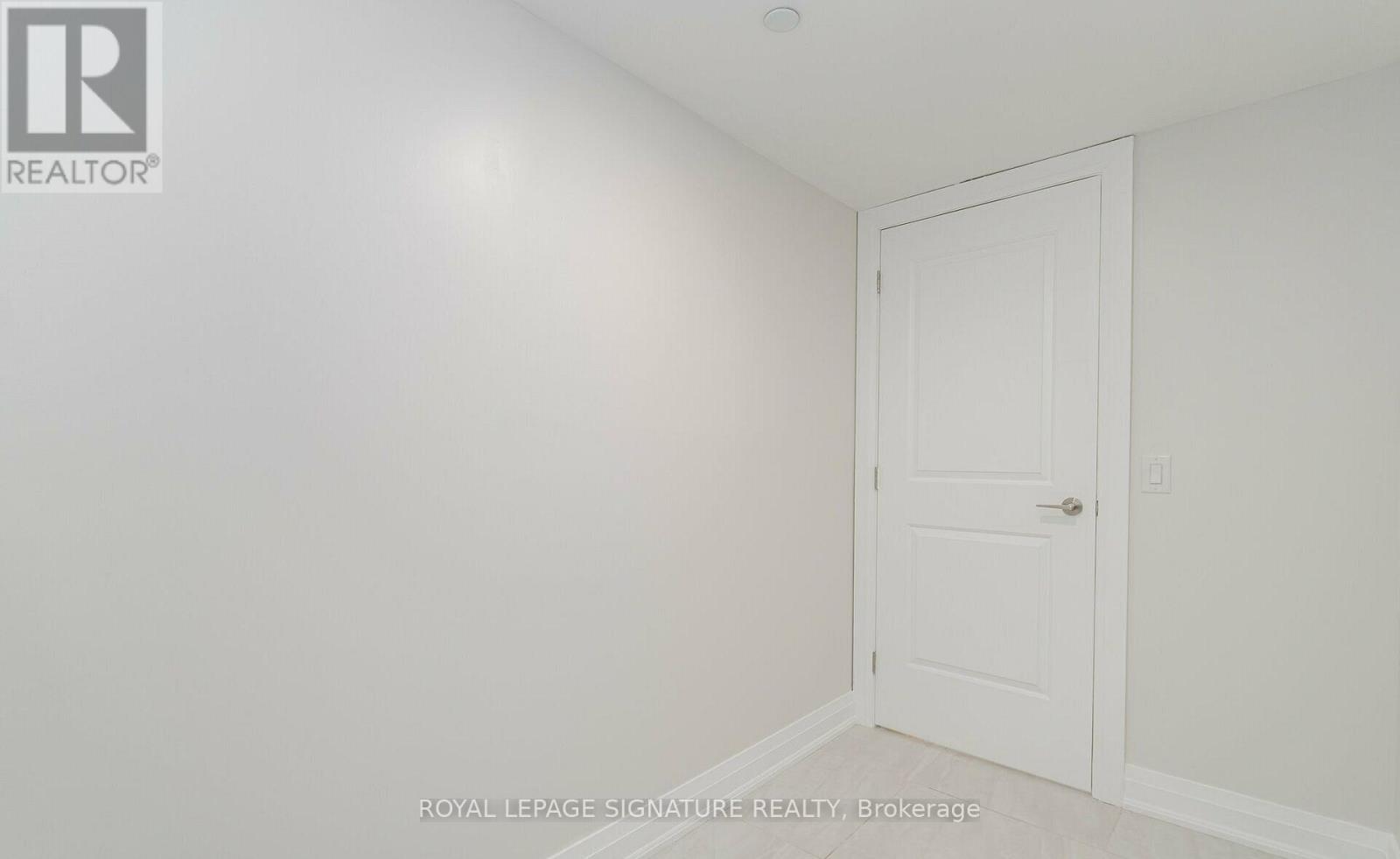 #PH904 16 MCADAM AVENUE - 26