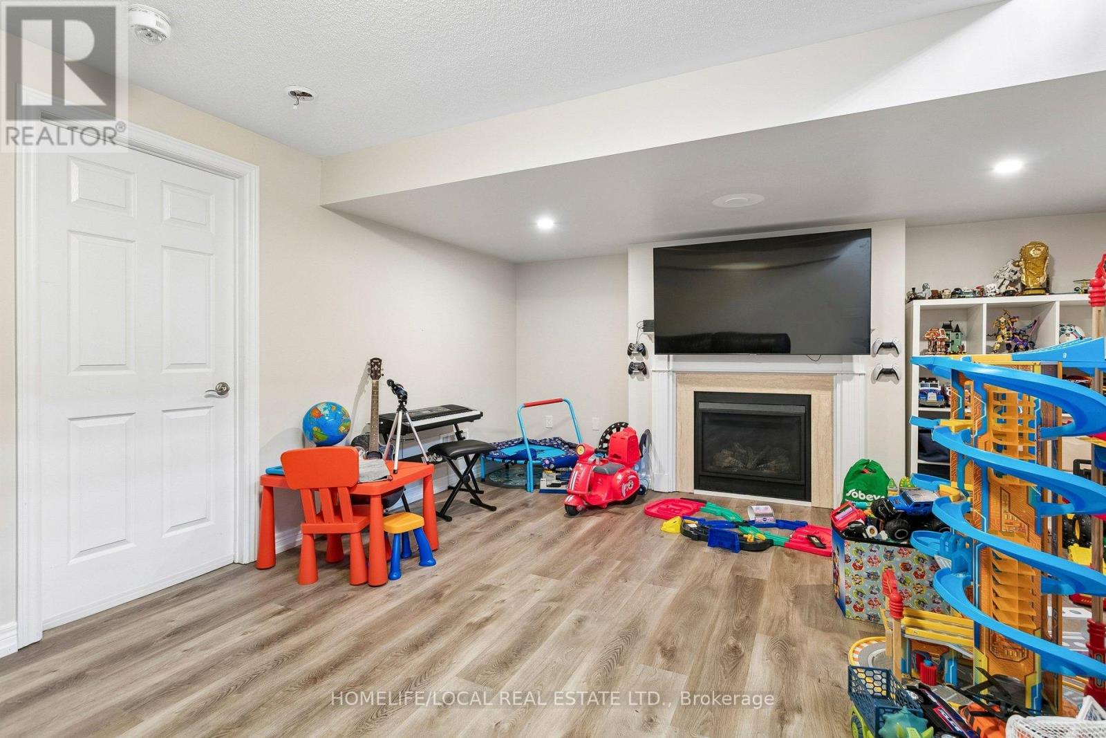 35 MAPLE CIDER STREET - 45