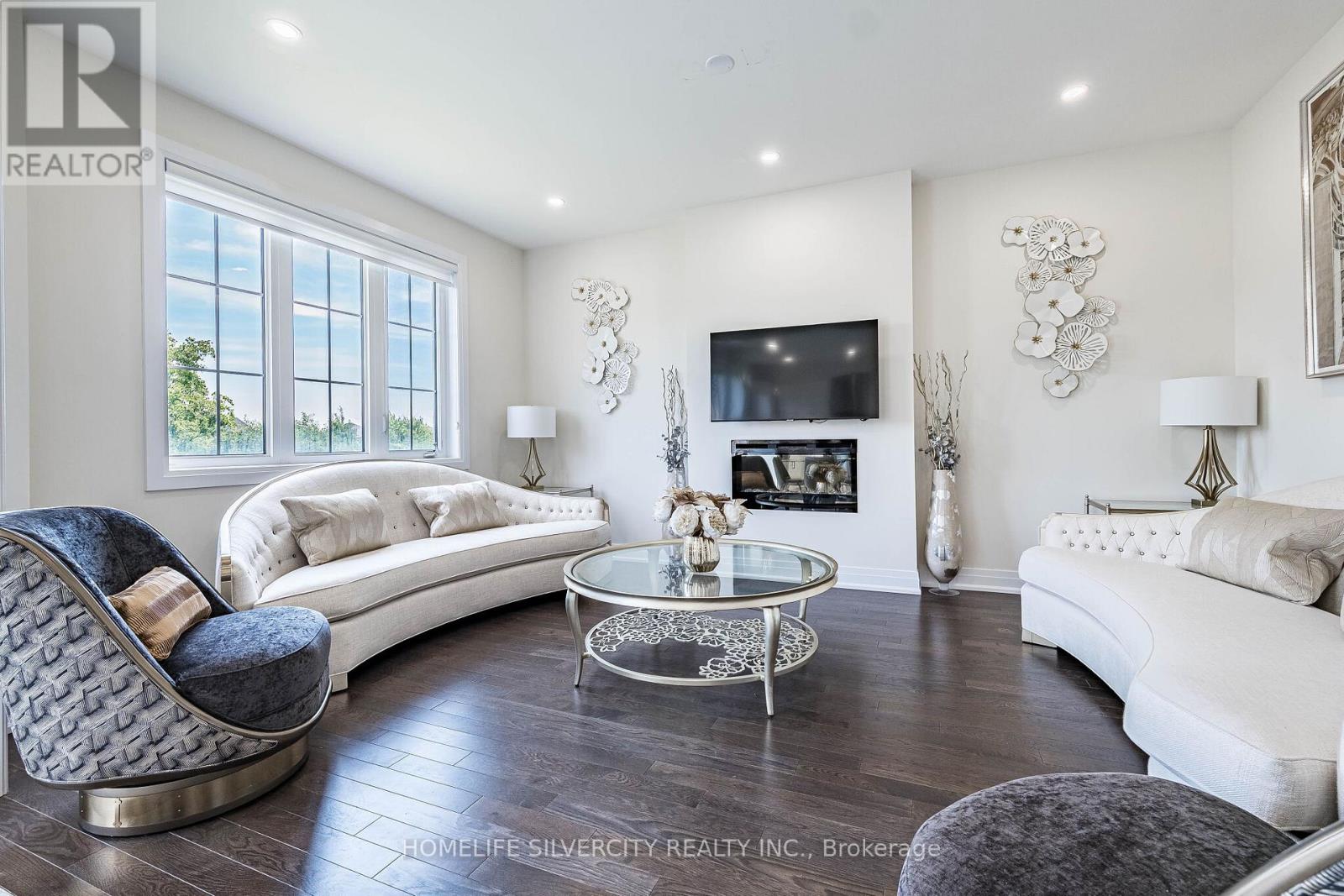 33 RAINBROOK CLOSE - 19