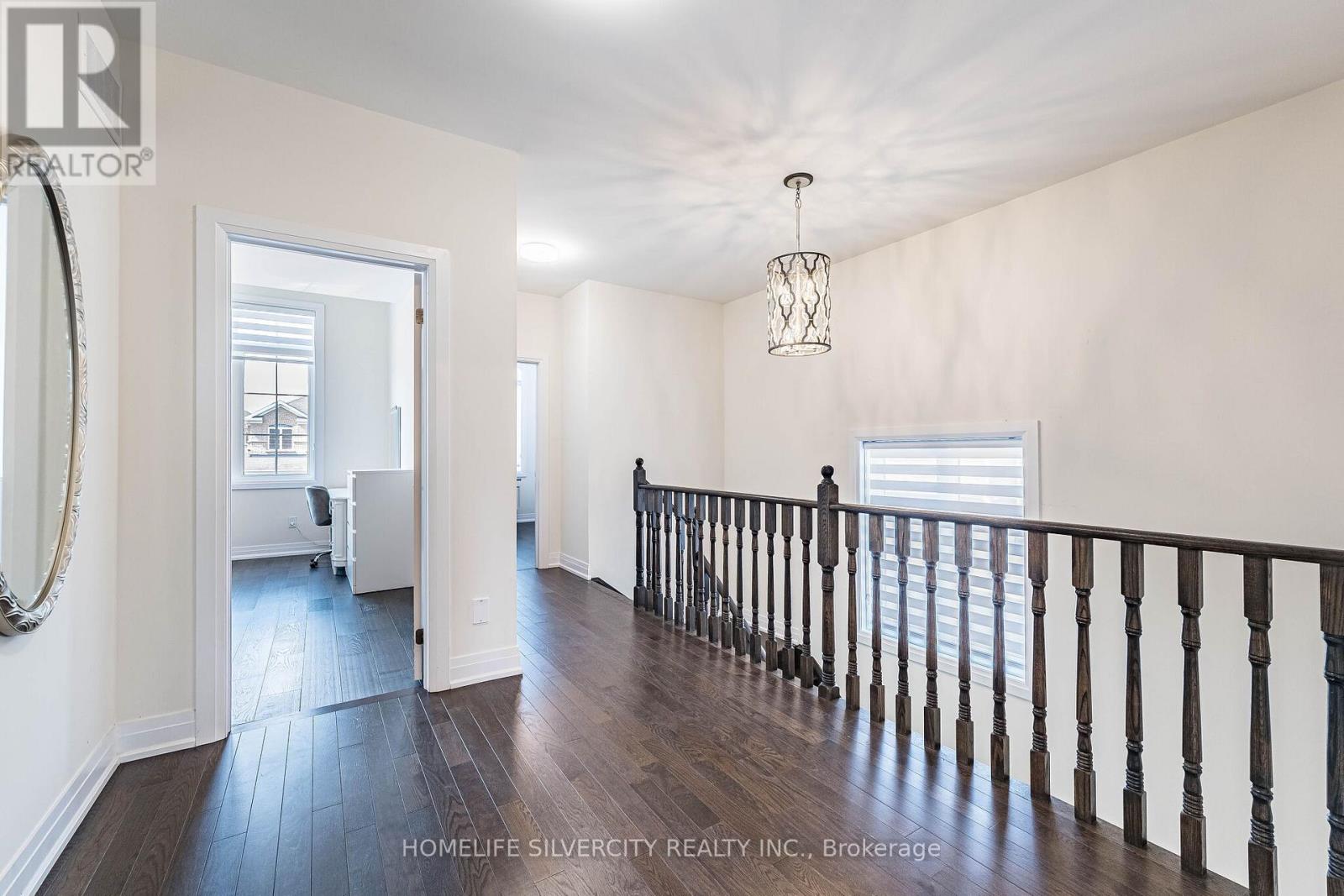 33 RAINBROOK CLOSE - 22