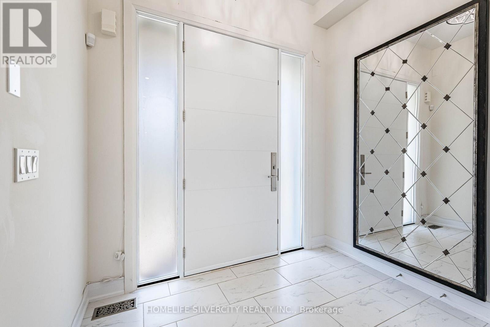 33 RAINBROOK CLOSE - 4