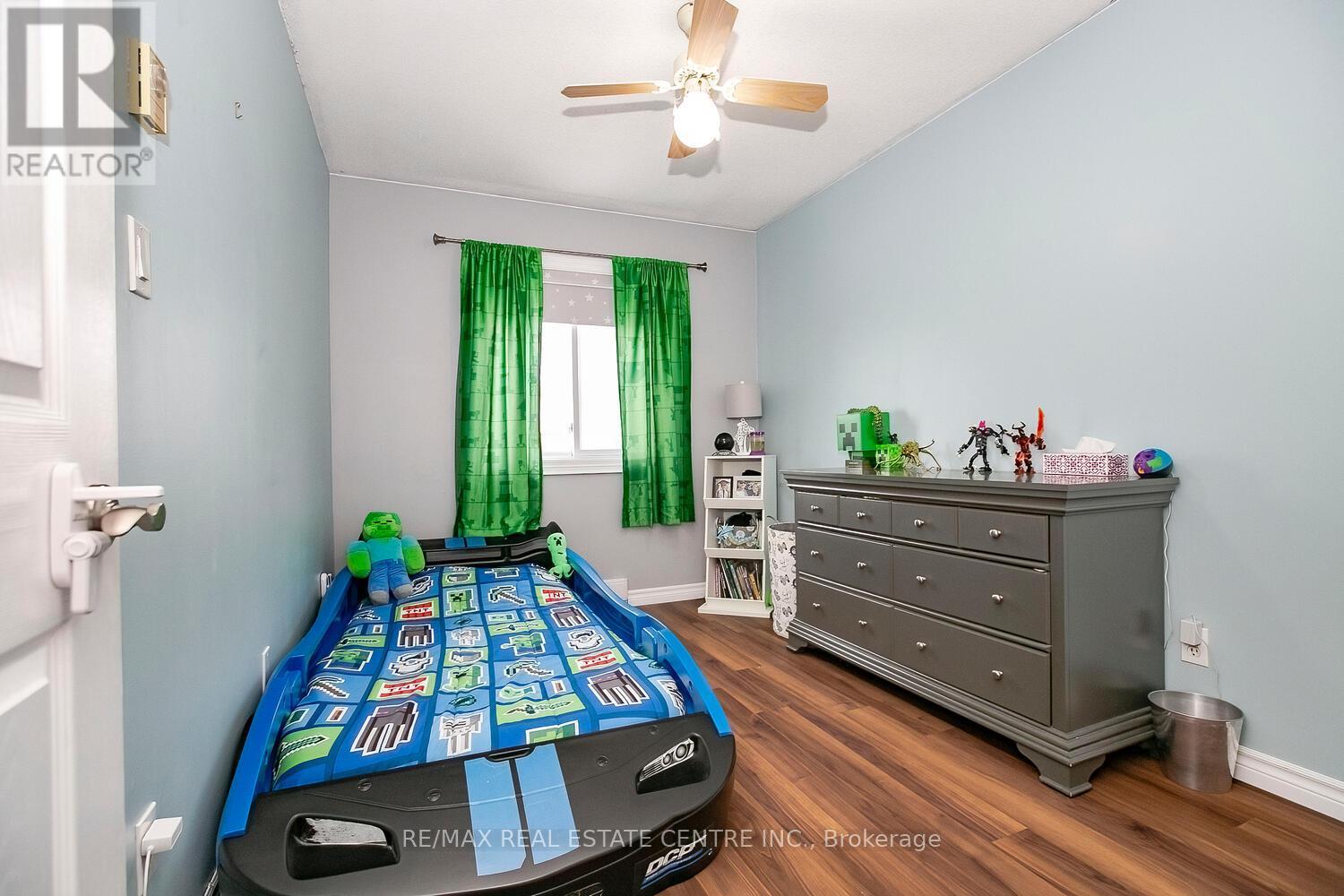 #27 31 PARKVIEW DRIVE - 19