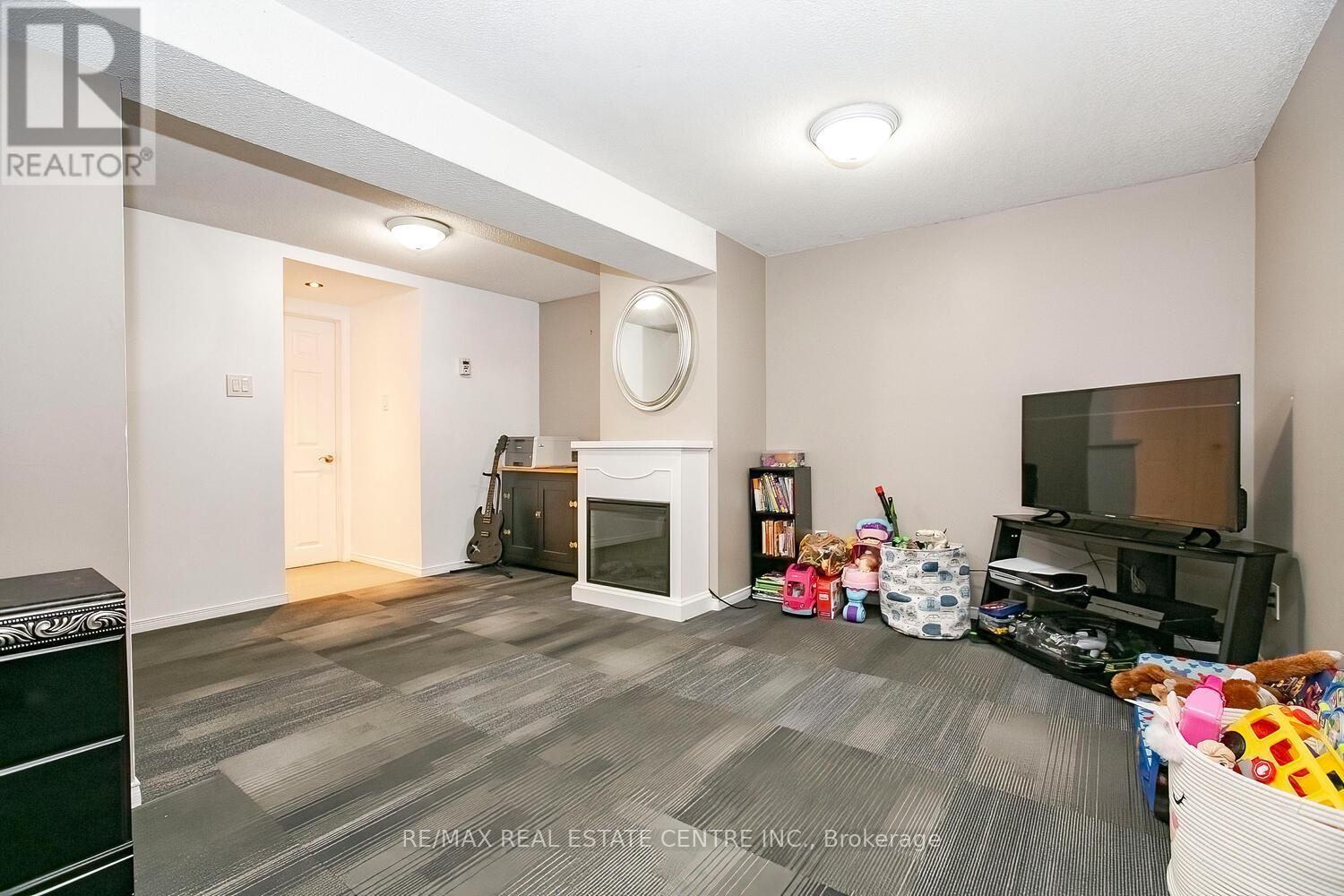 #27 31 PARKVIEW DRIVE - 24