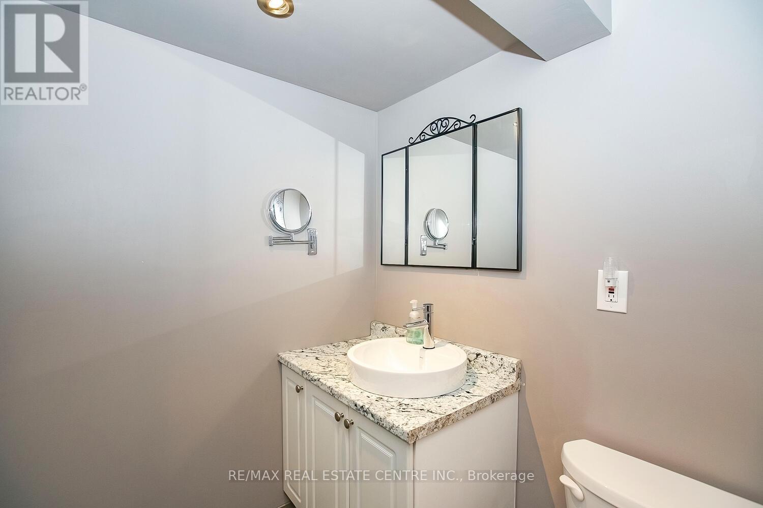 #27 31 PARKVIEW DRIVE - 25