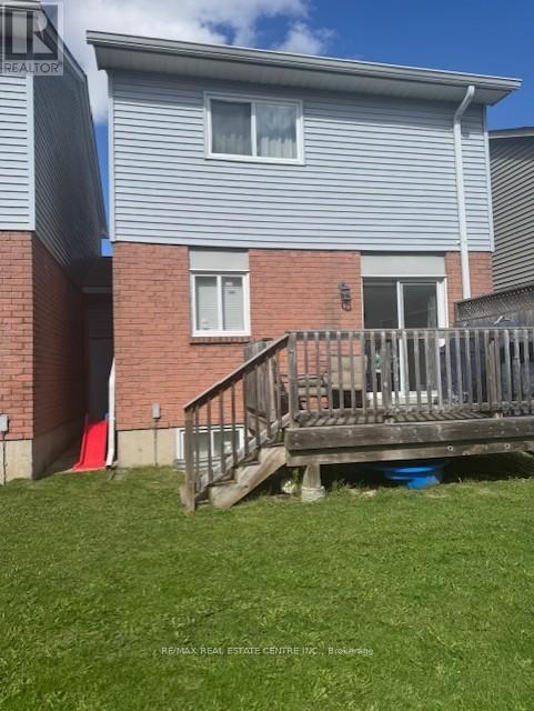 #27 31 PARKVIEW DRIVE - 27