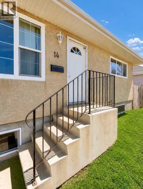 14 1 Street NE - photo 4