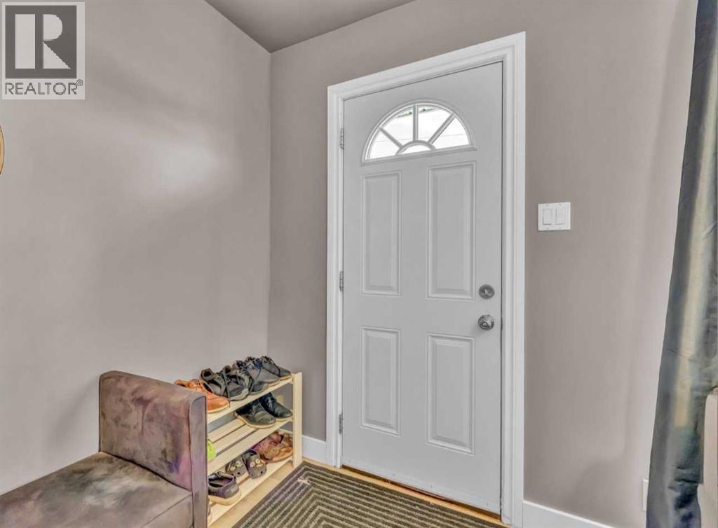 14 1 Street NE — photo 21