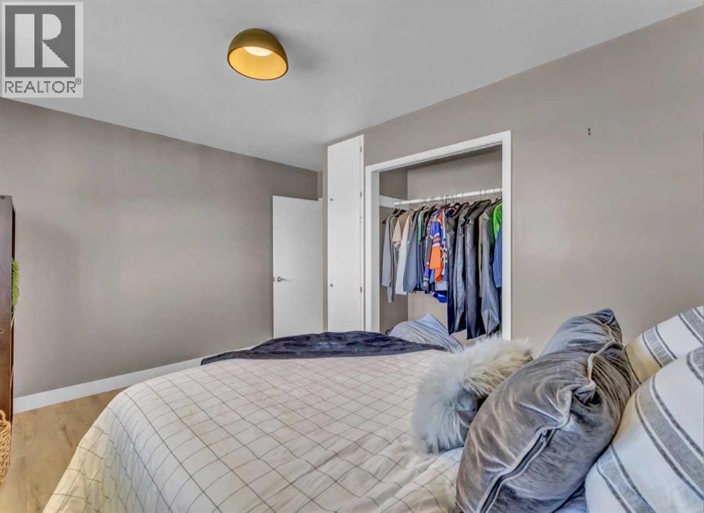 14 1 Street NE - photo 5