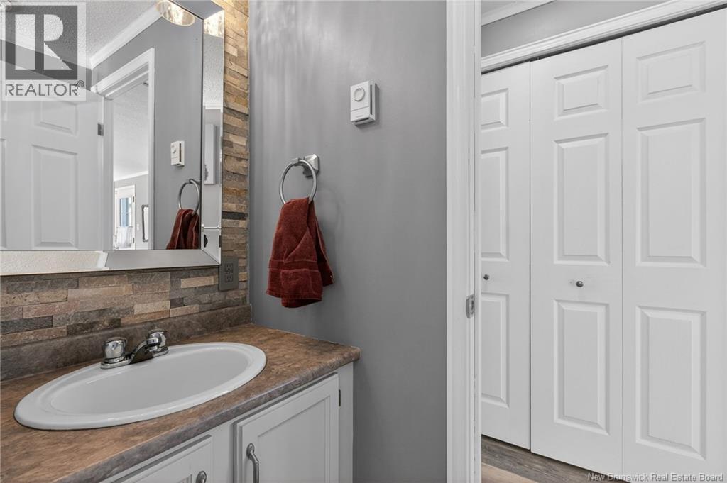 8 Maple Ridge Lane - 23