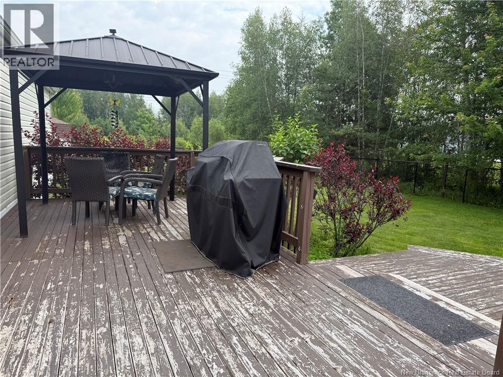 8 Maple Ridge Lane - 24
