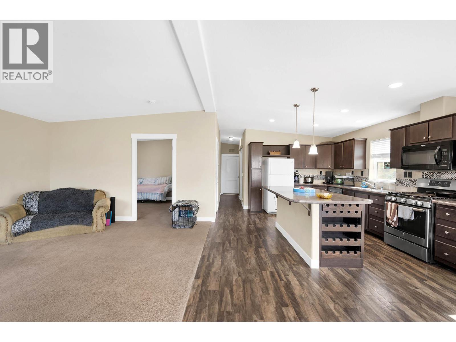 840 DEER Drive - 12