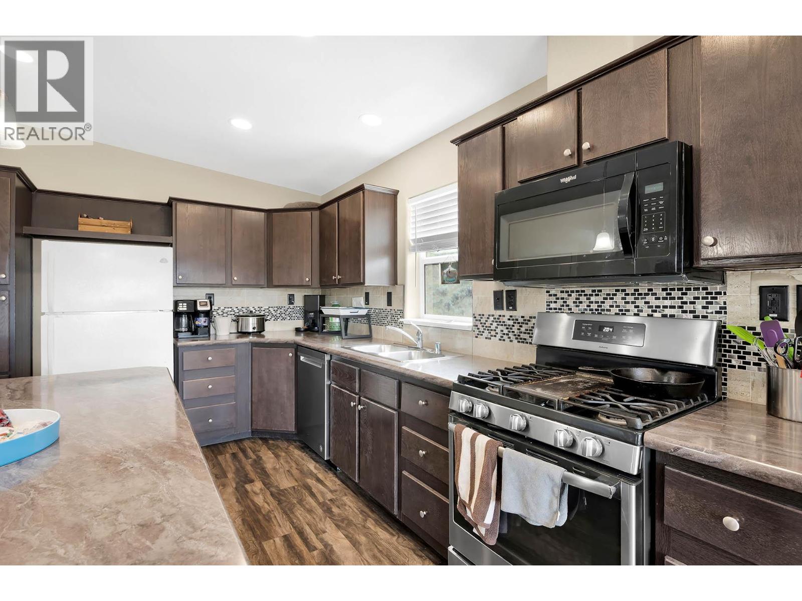 840 DEER Drive - 7