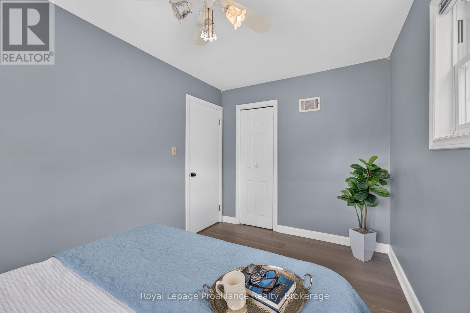 43 HASTINGS DRIVE - 10