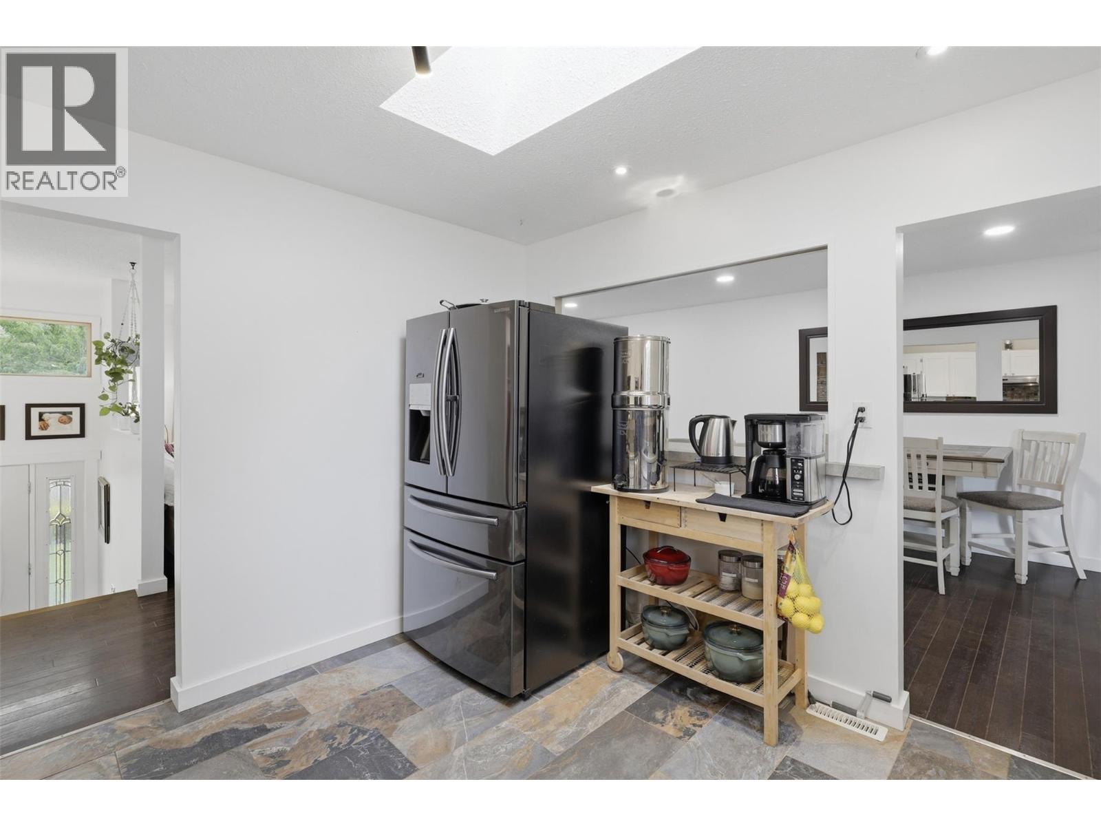 285 Huckleberry Place - 16