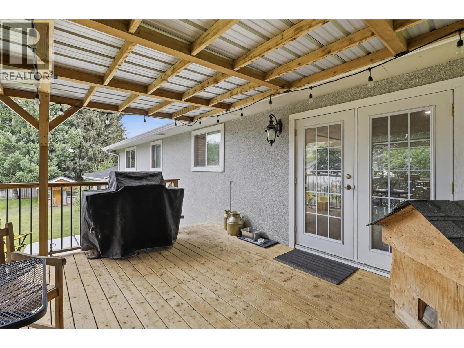 285 Huckleberry Place - 18