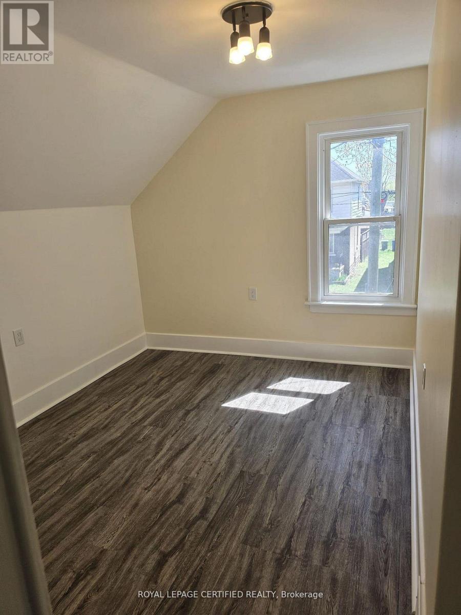 3272 BABY STREET - 20