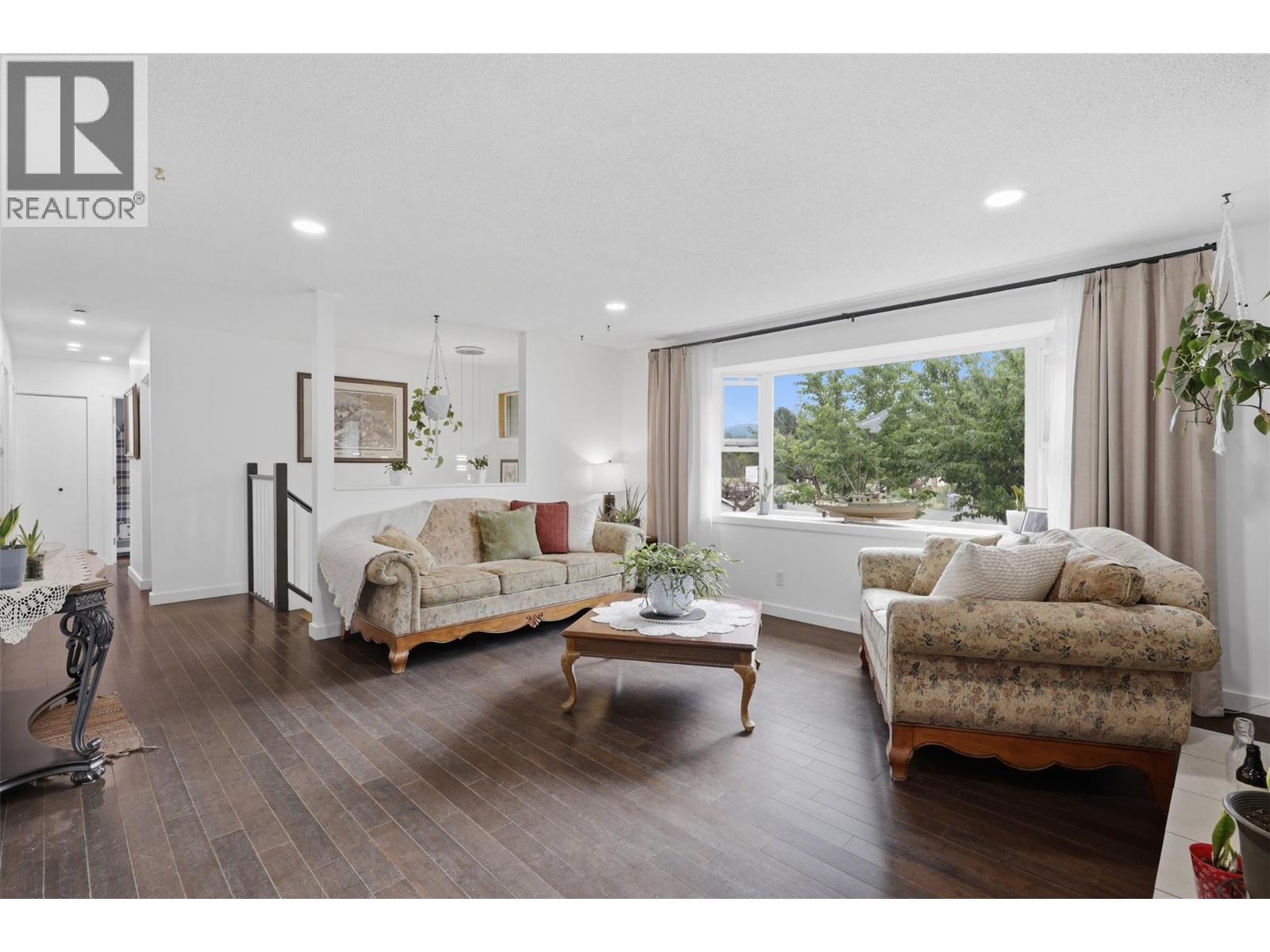 285 Huckleberry Place - 9