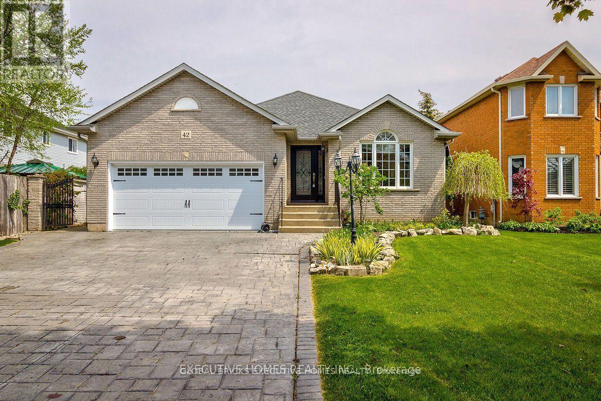 42 RICHMOND CRESCENT - 1