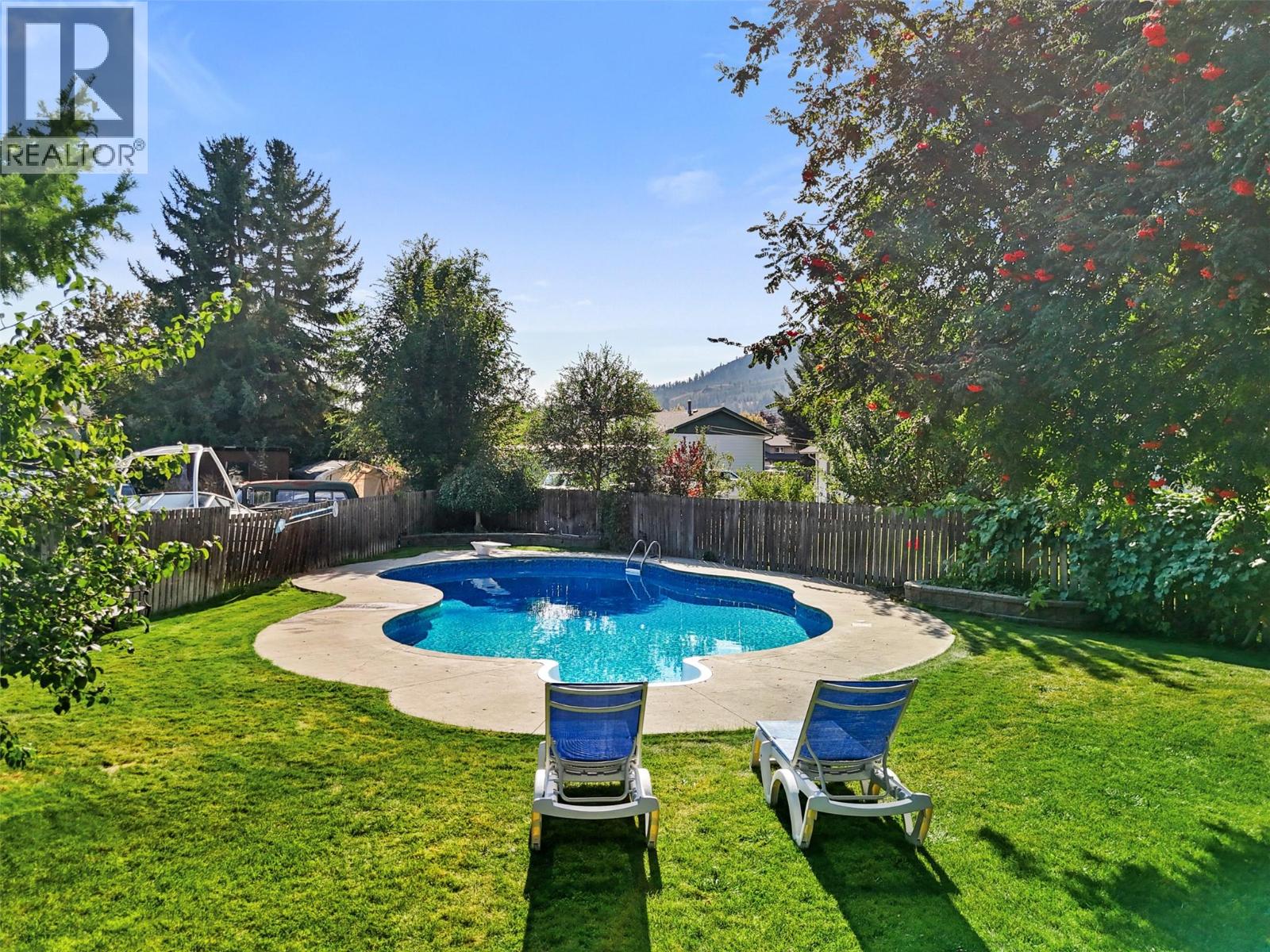 285 Huckleberry Place - 3