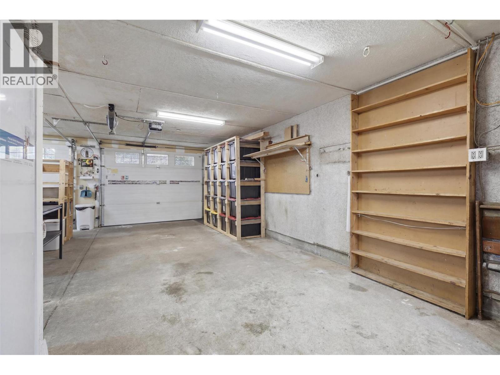 285 Huckleberry Place - 41