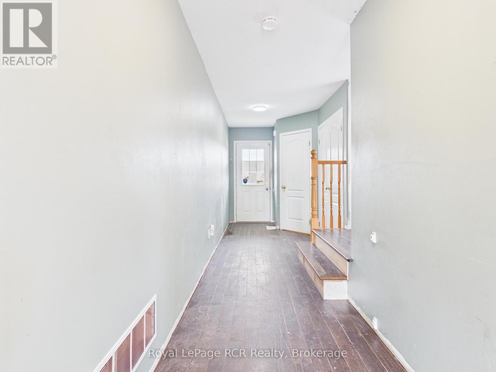 11 WALLACE STREET - 11