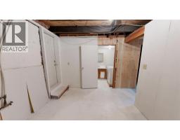 7516 Columbia Avenue, Radium Hot Springs, BC V0A1M0 Photo 32