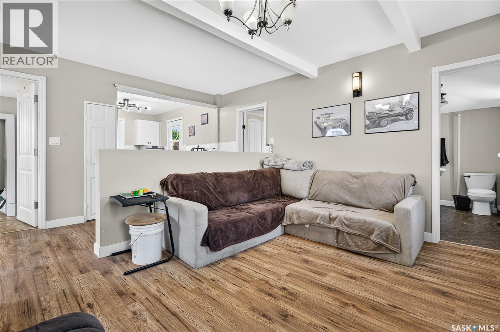 1002 Stadacona STREET W - 5
