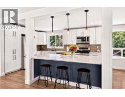 5pc Bathroom - 3644 Westsyde Road, Kamloops, BC V2B7H6 Photo 7