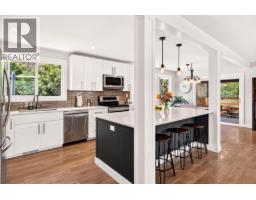 Kitchen - 3644 Westsyde Road, Kamloops, BC V2B7H6 Photo 13