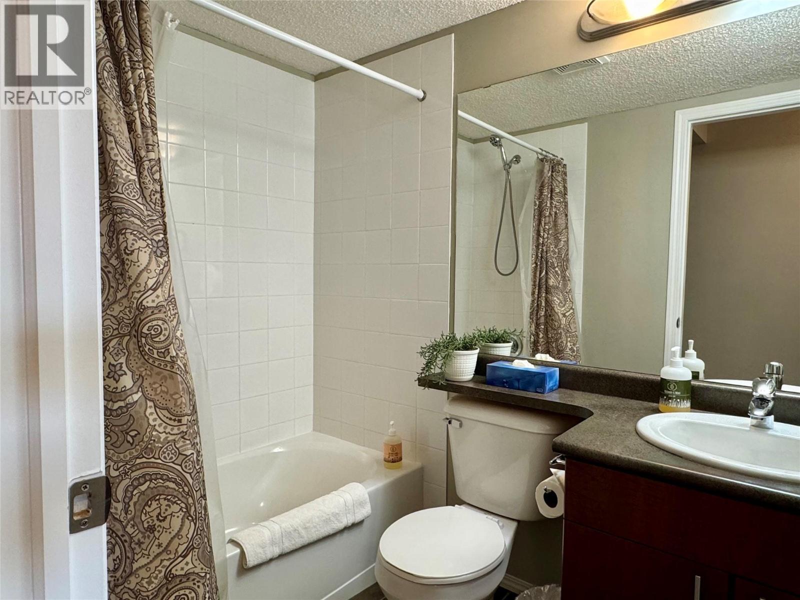 #3118 205 THIRD Avenue - 17