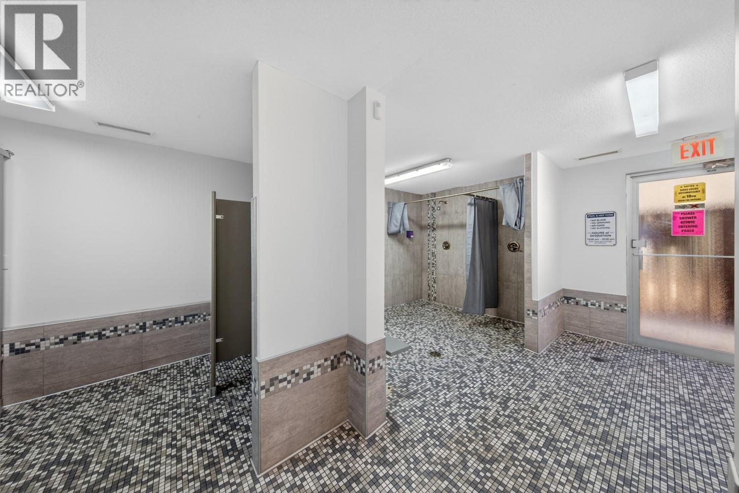 #3118 205 THIRD Avenue - 24