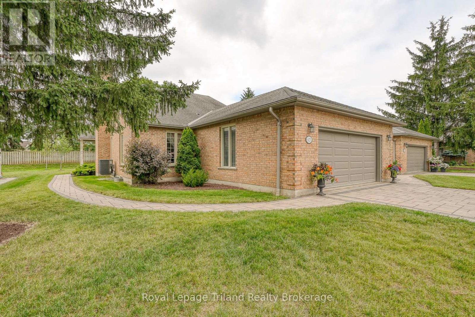 623 LANSDOWNE AVENUE - 1