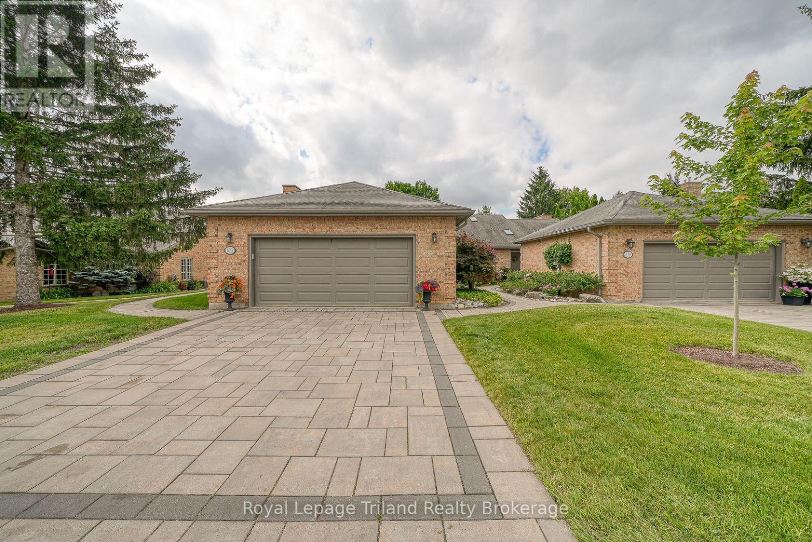 623 LANSDOWNE AVENUE - 2