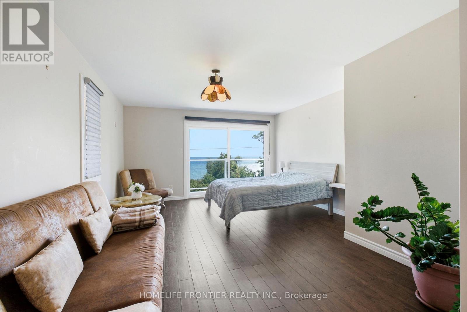 813 LAKE DRIVE E - 28