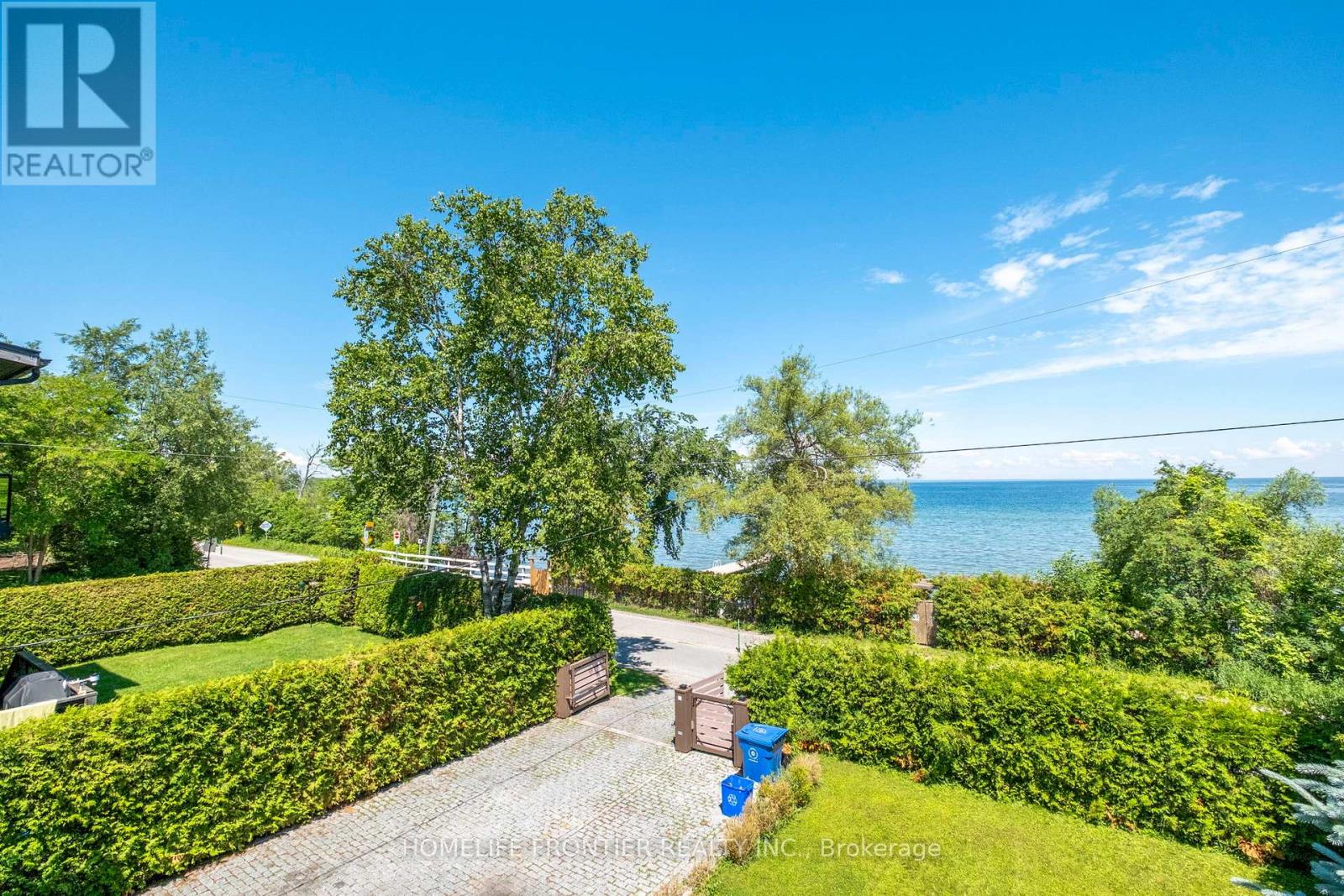813 LAKE DRIVE E - 32