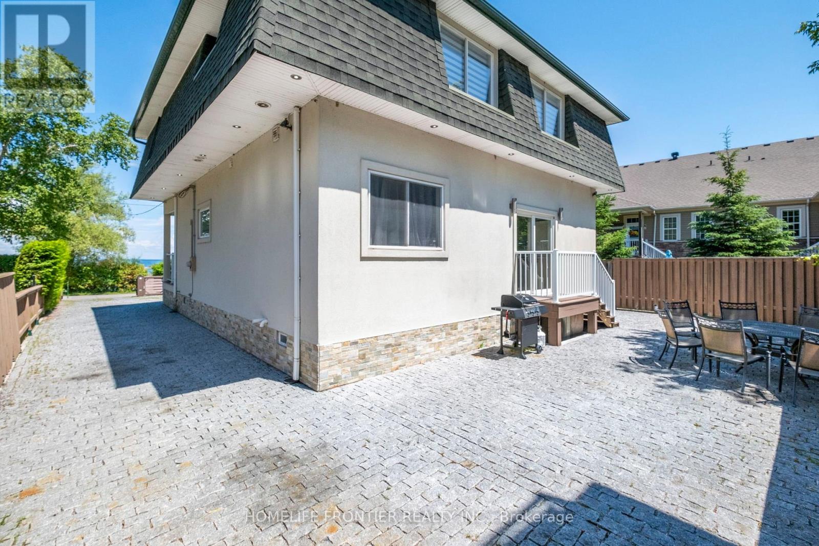 813 LAKE DRIVE E - 34