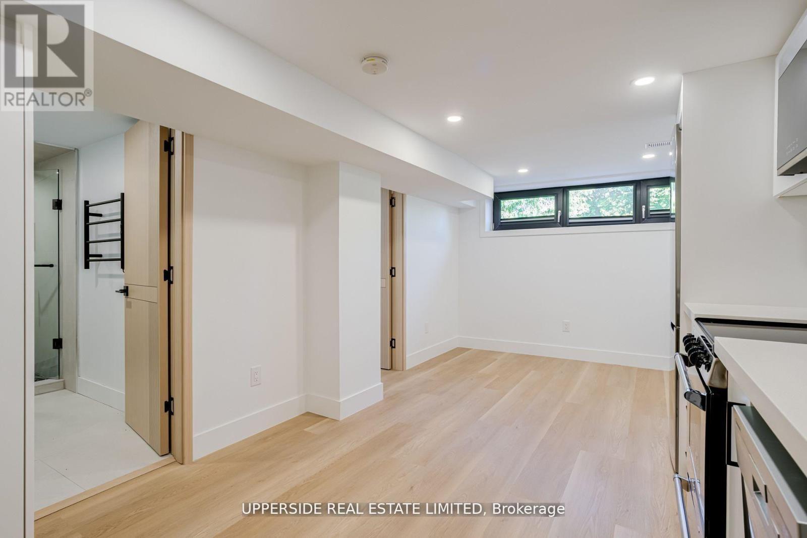 61 MARLIN COURT - 33