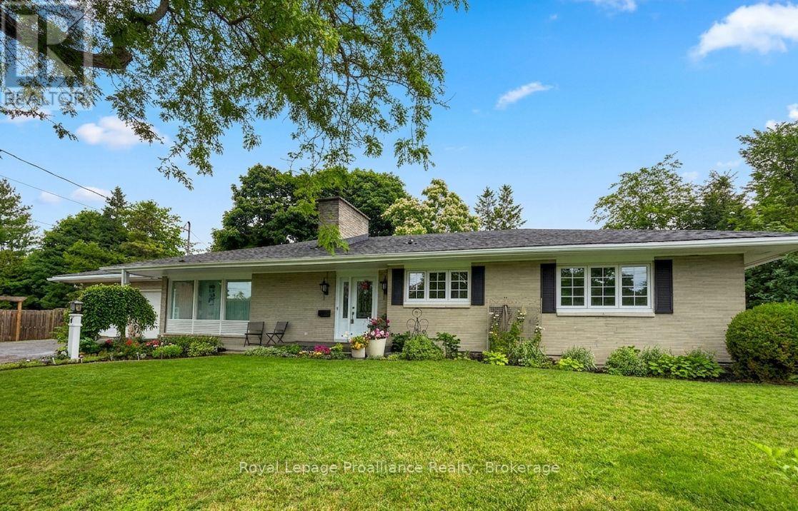 7 EASTWOOD PARK DRIVE - 2