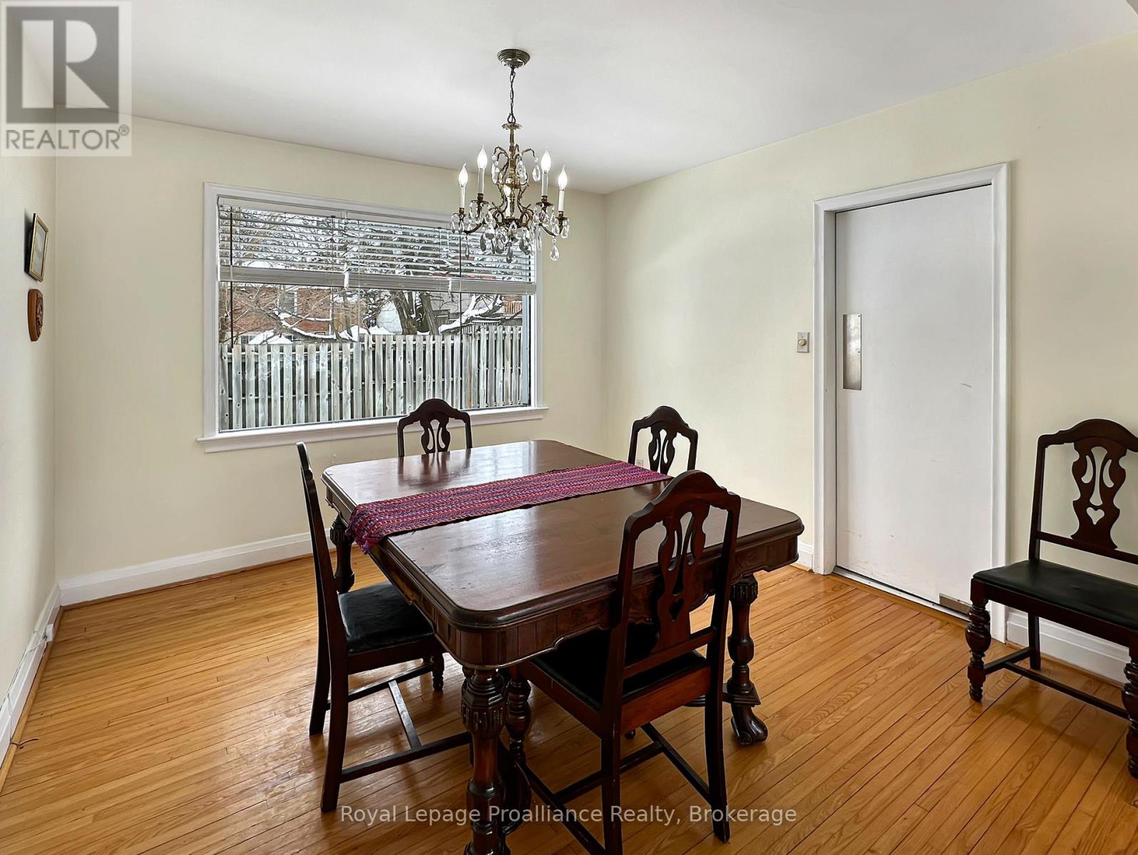 7 EASTWOOD PARK DRIVE - 11