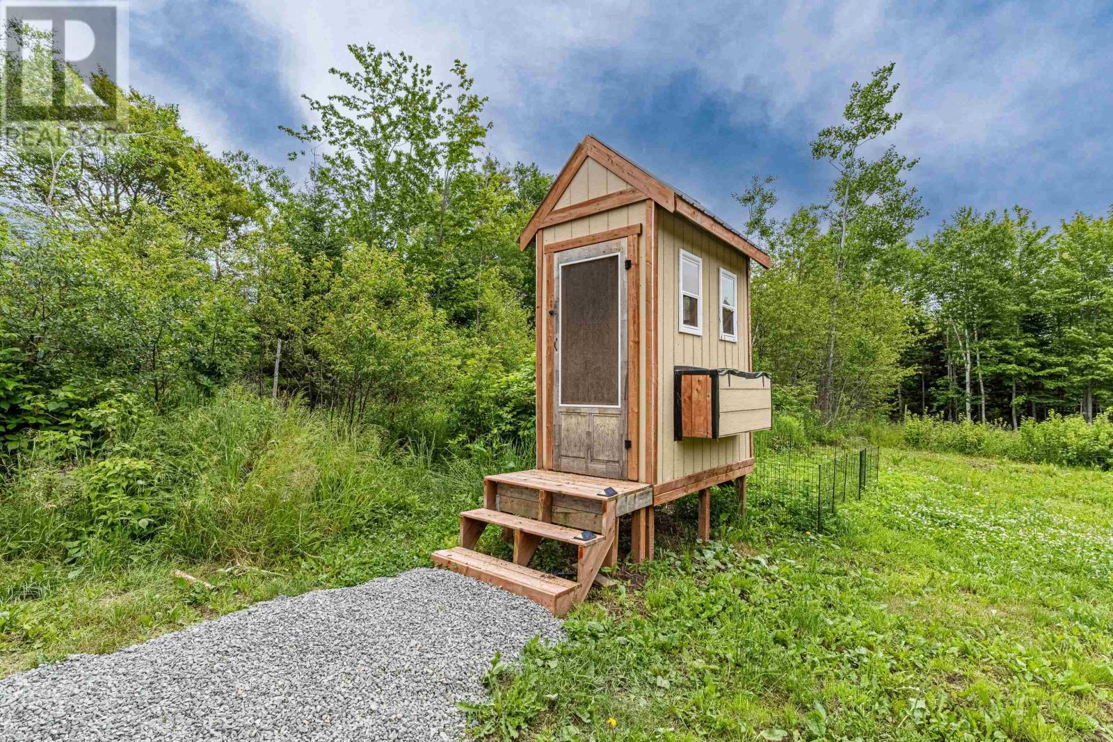 3112 PETERS Road - Image 36