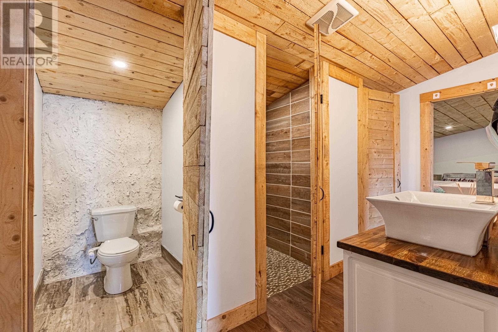 3112 PETERS Road - 31