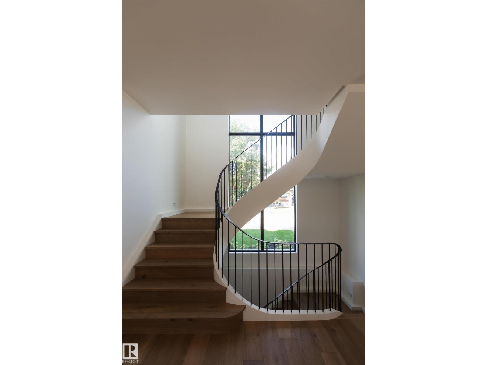 9135 141 ST NW - 16