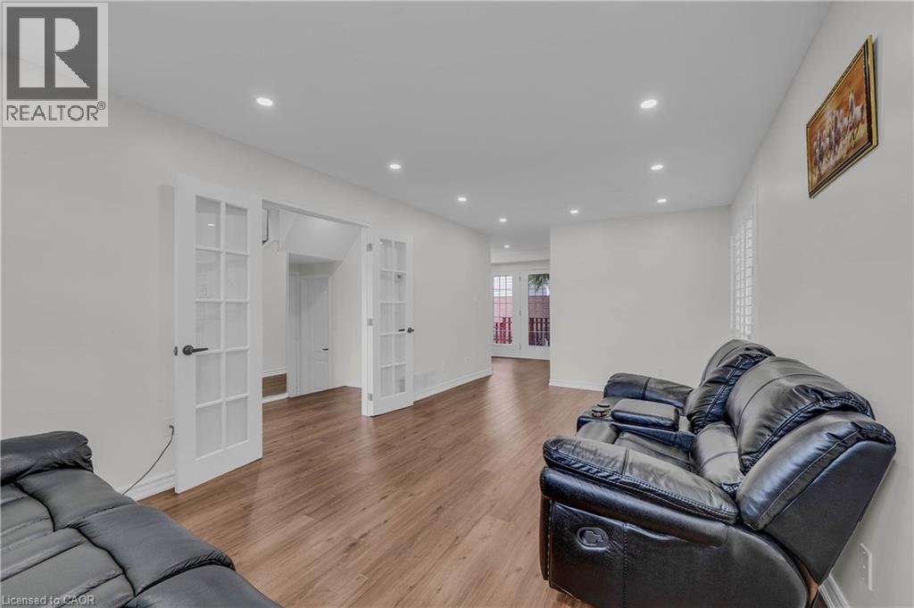 191 STIRLING MACGREGOR Drive - 10