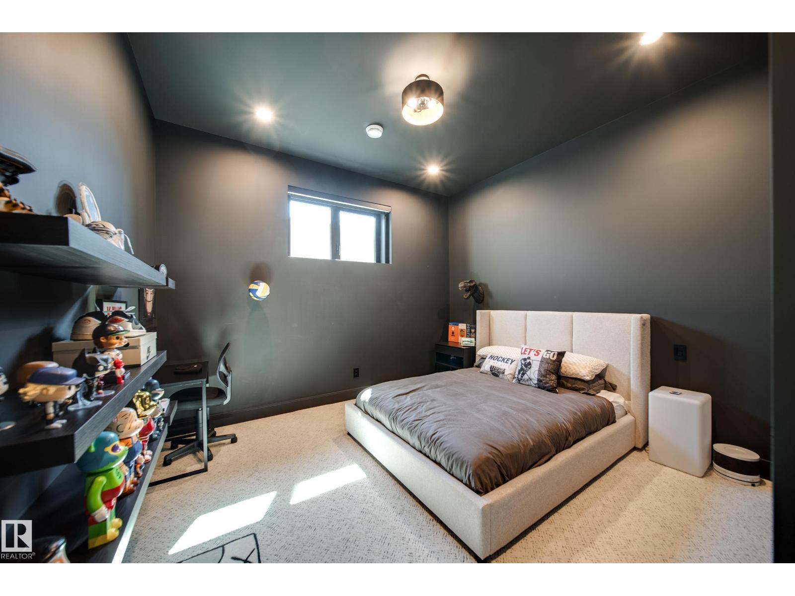 9135 141 ST NW - 44