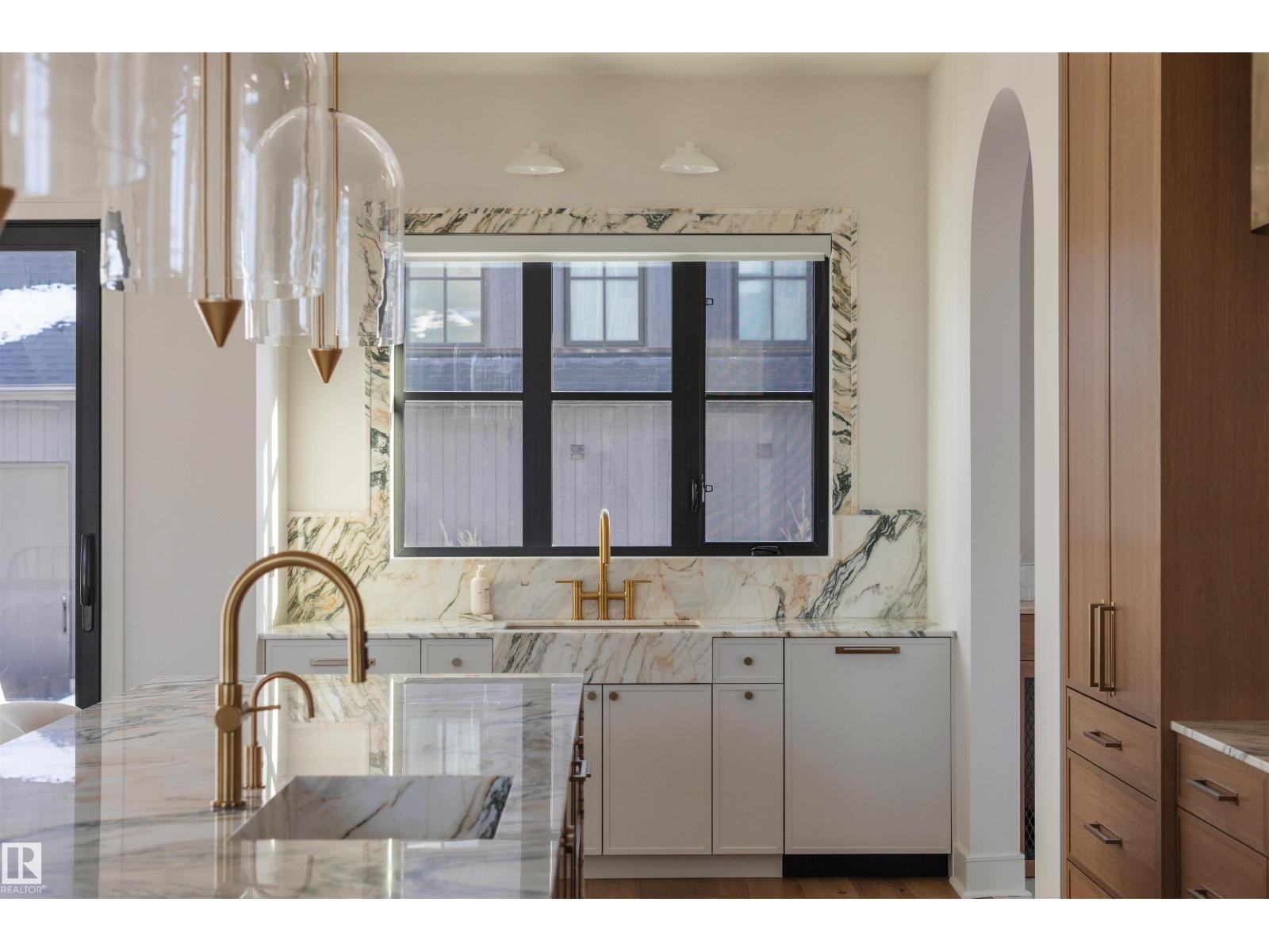 9135 141 ST NW - 9