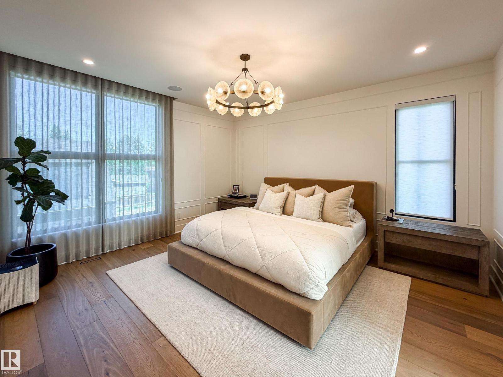 9135 141 ST NW - 23