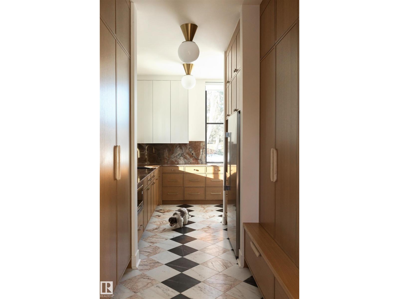 9135 141 ST NW - 12