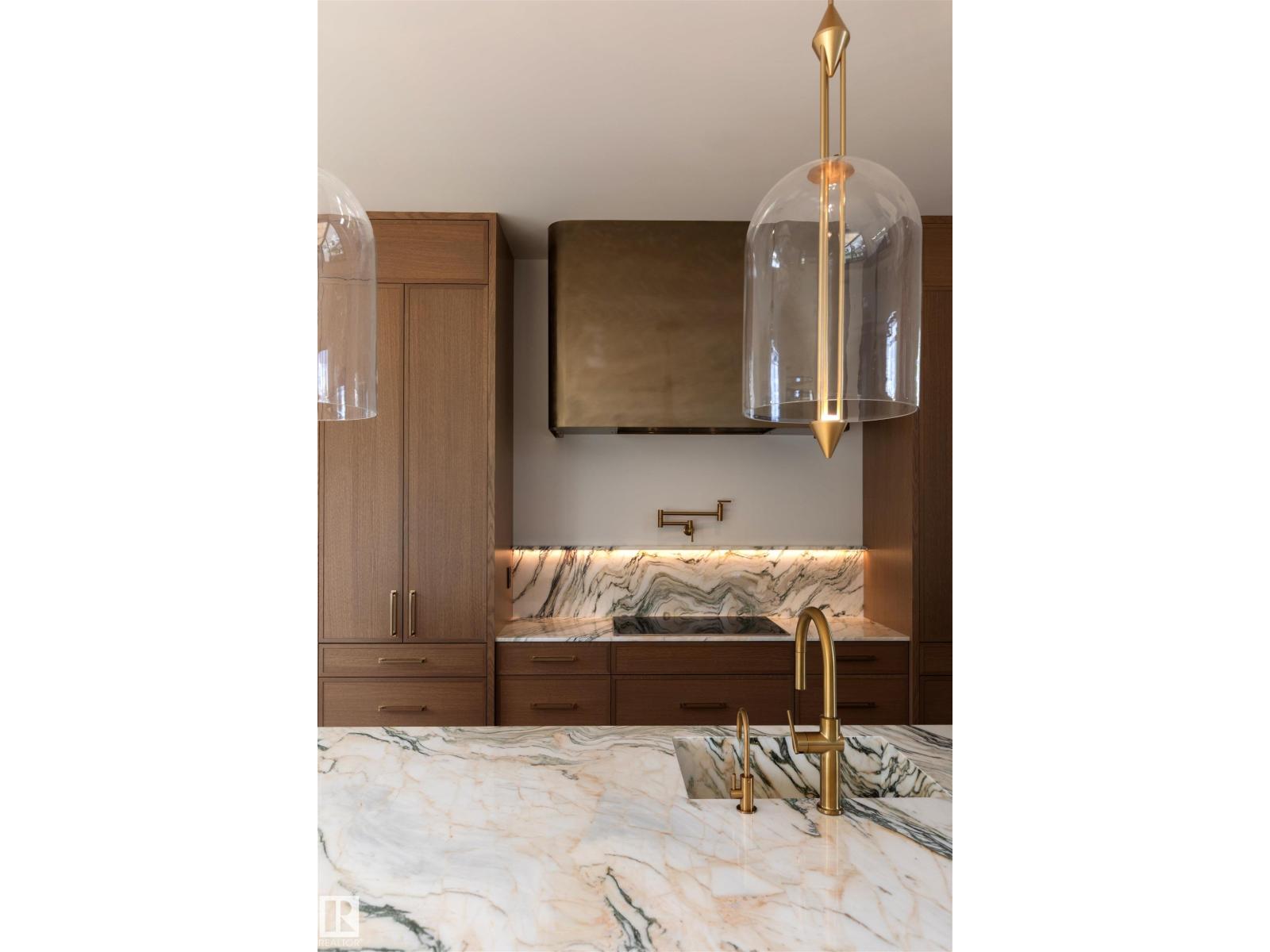 9135 141 ST NW - 11